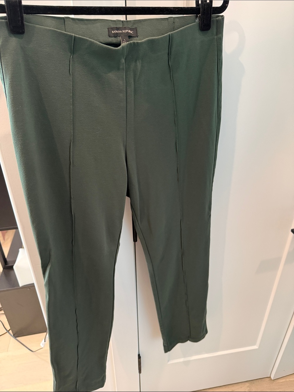 Banana Republic women’s elastic waist Forest Green Dress Pants